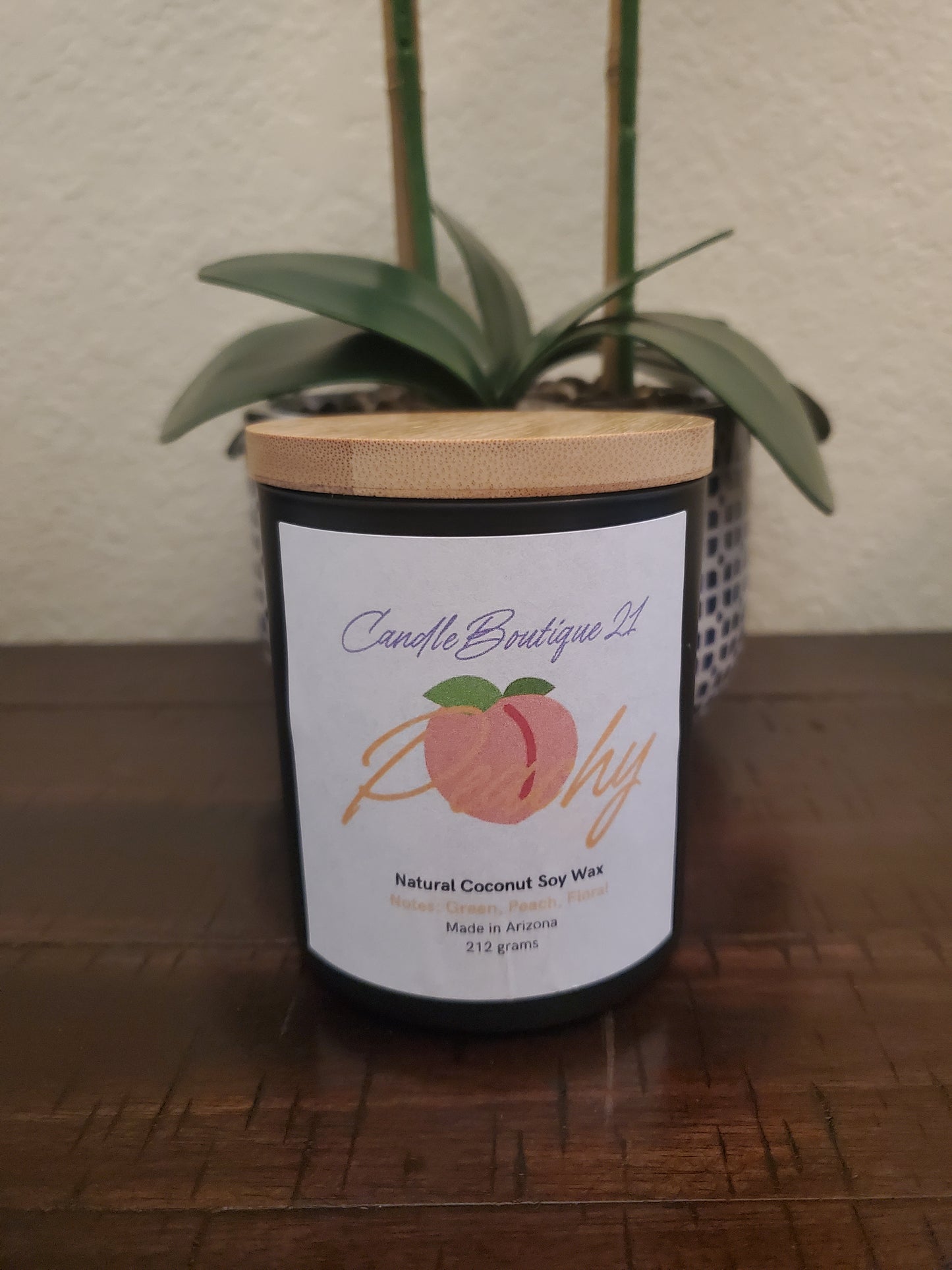 BOUTIQUE CANDLE- PEACHY